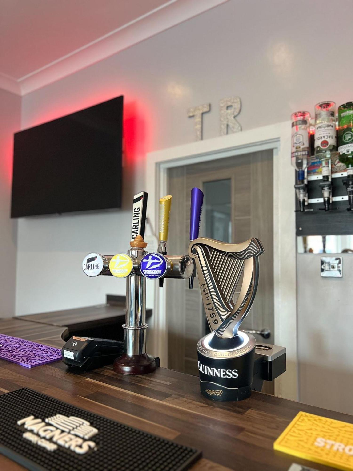 Tudor Rose Hotel 黑潭 外观 照片